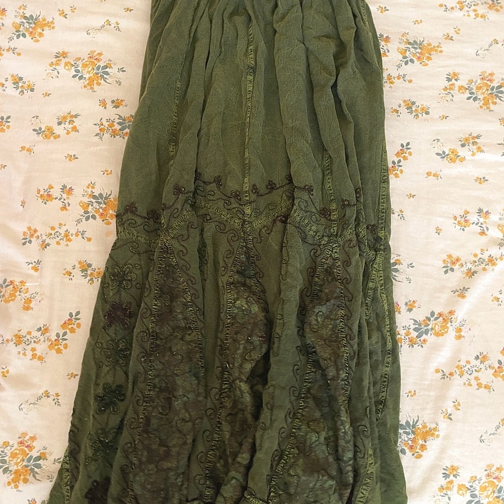 Elegant Green Embroidered Skirt